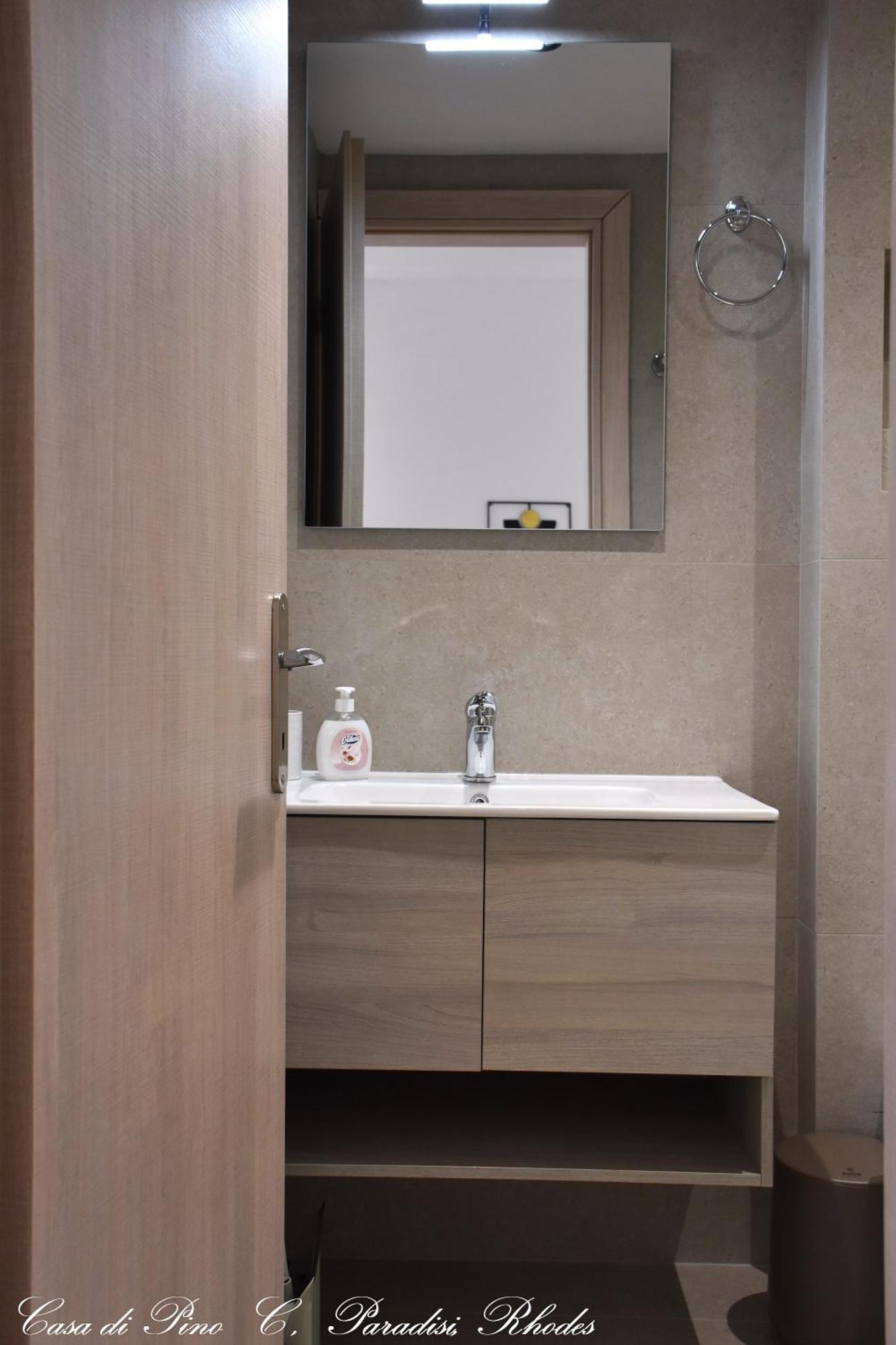 Apartament Casa Di Pino In Paradisi Square Near Airport Paradeísion