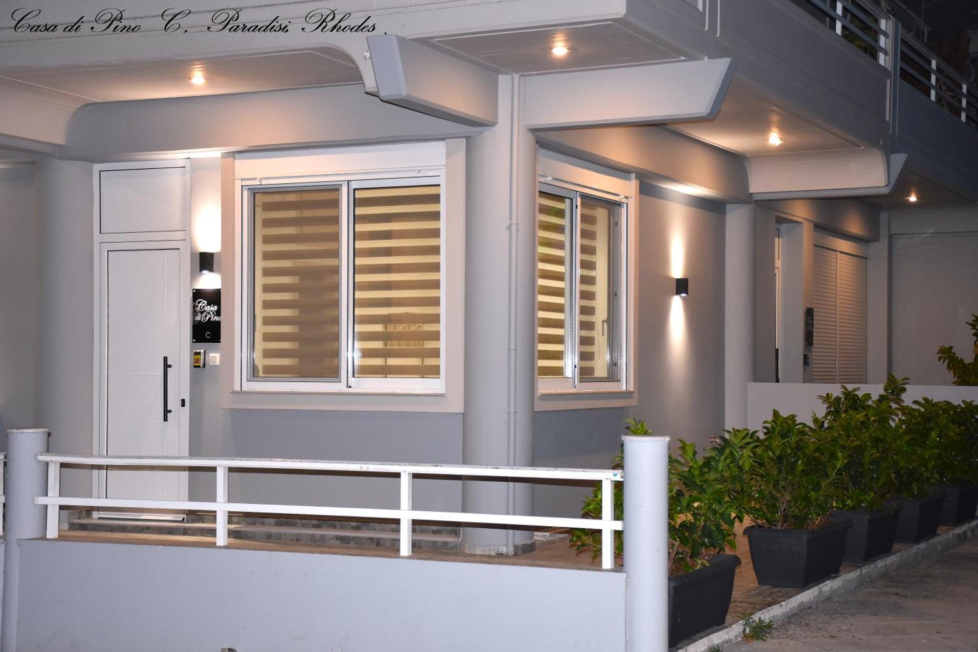 Casa Di Pino In Paradisi Square Near Airport Appartement *